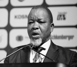 H.E Gwede Mantashe..jpg