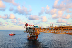 bigstock-Offshore-Construction-Platform-450890101 (2).jpg